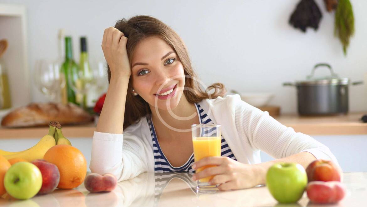 All Pros and Cons of a Juice Cleanse