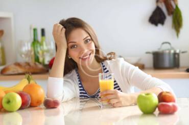 All Pros and Cons of a Juice Cleanse